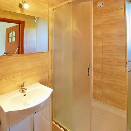 Holiday Homes Close To The Seaside Beach *