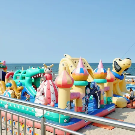 Holiday Homes Close To The Seaside Beach Prázdninový dům Sarbinowo